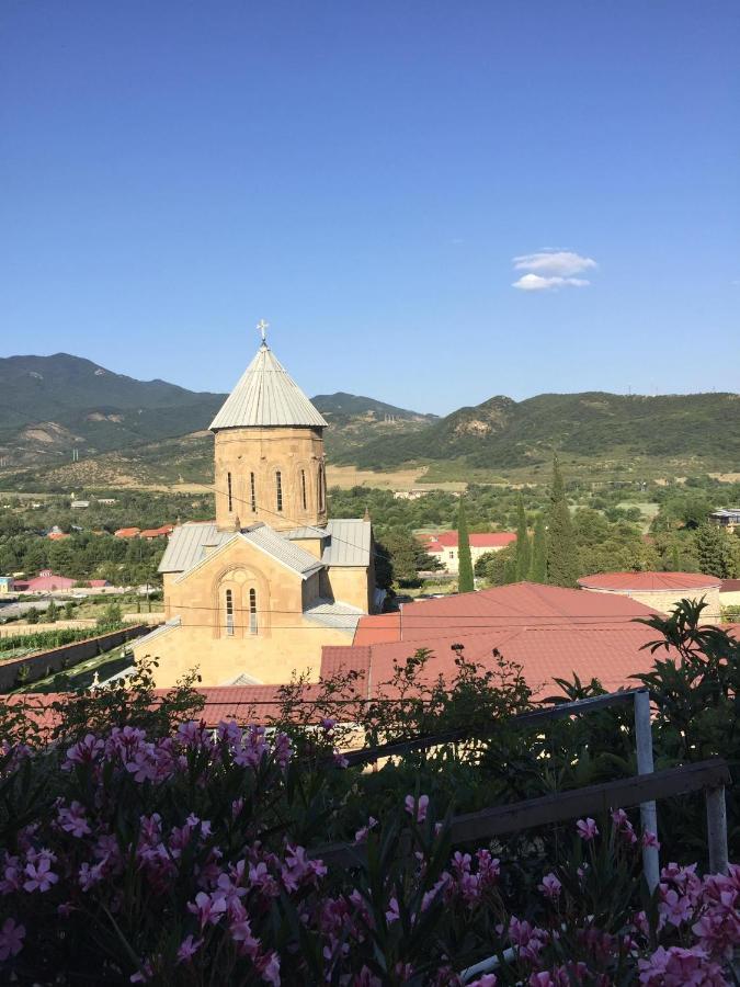 Готель Garden And Panorama Мцхета Екстер'єр фото