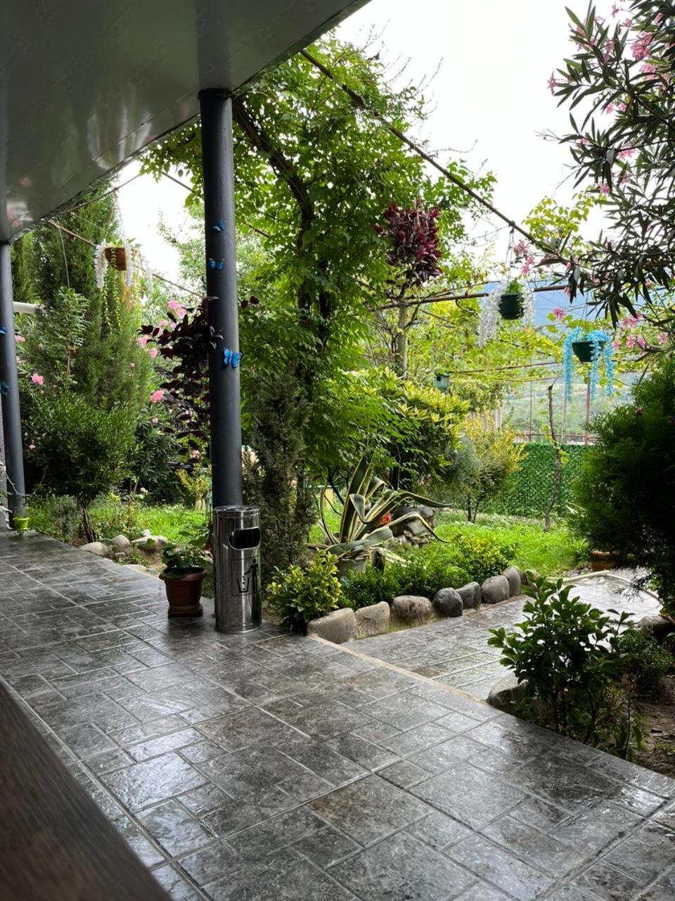 Готель Garden And Panorama Мцхета Екстер'єр фото