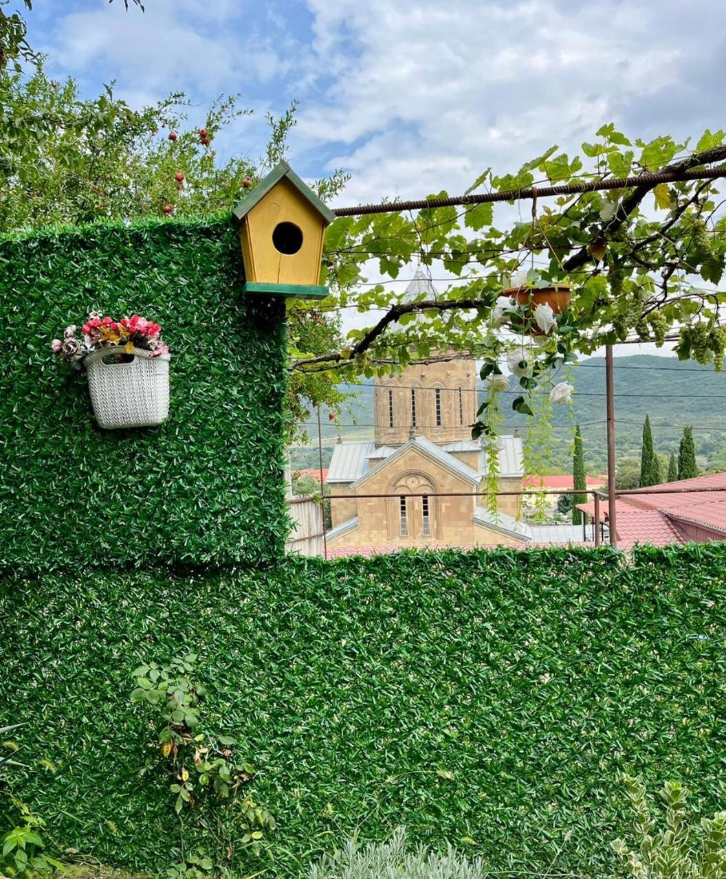 Готель Garden And Panorama Мцхета Екстер'єр фото